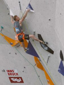 Lokalmatador Jakob Schubert kletterte zum Sieg im Lead-Bewerb. © Moritz Liebhaber