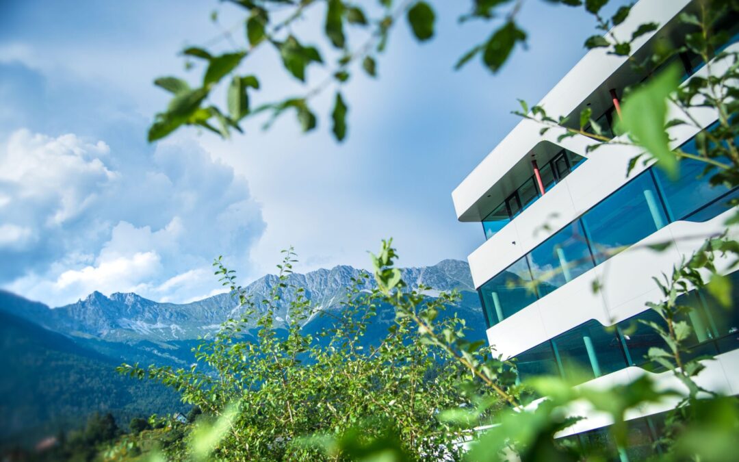 Starke Betriebs­ansied­lungen und hohe Investi­tionen